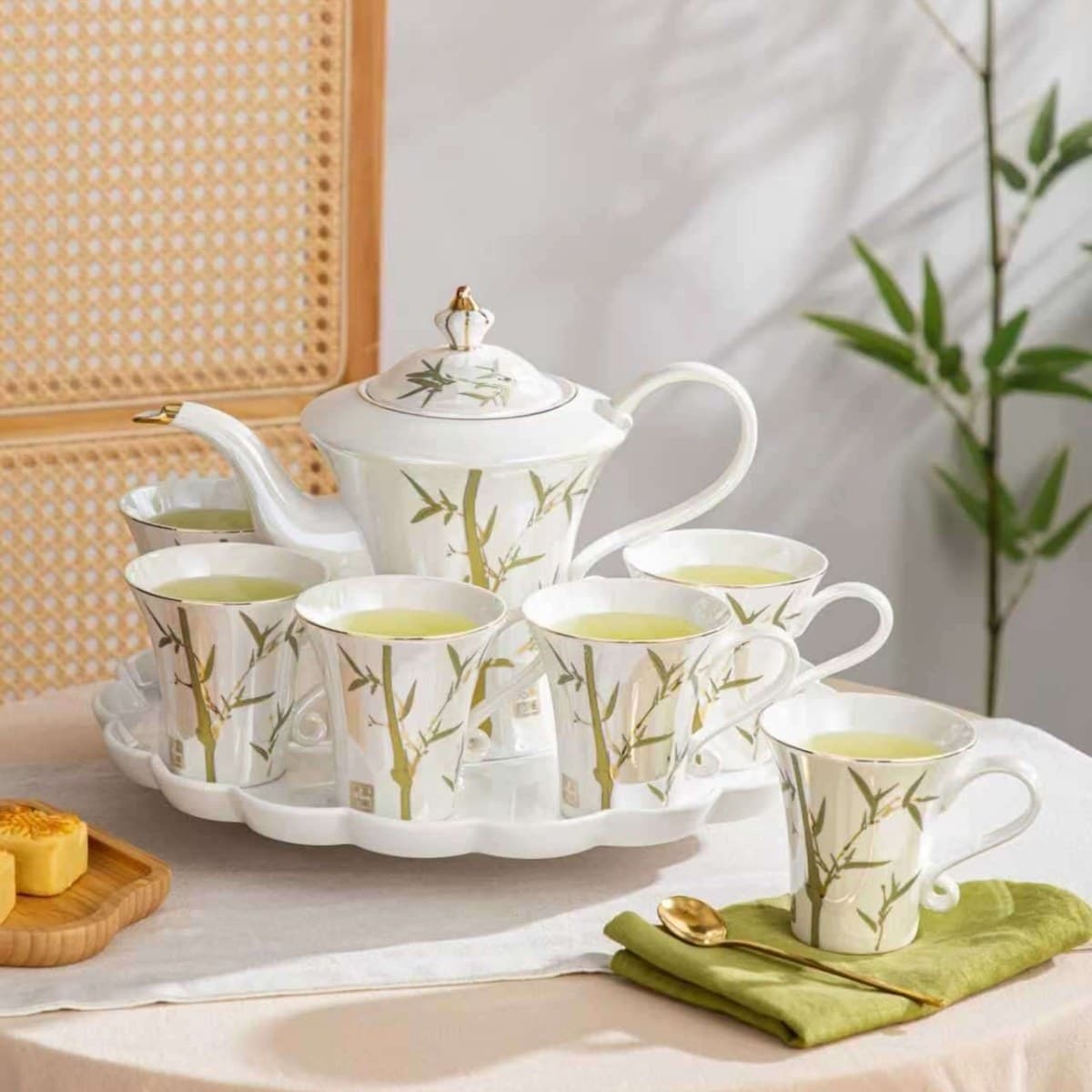 Chinese Ceramic Drinkware Set detail 1