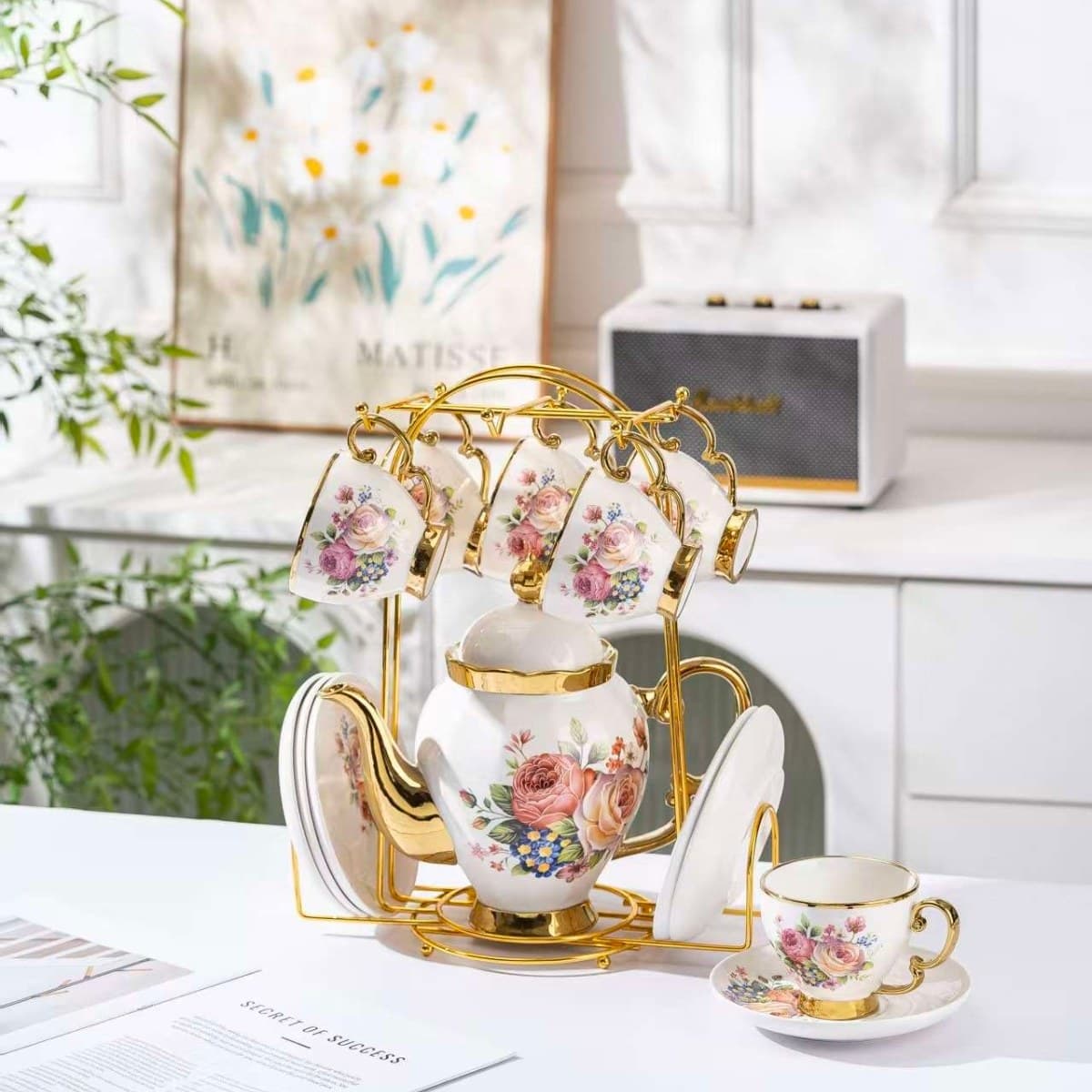 Elegant Ceramic Drinkware Set detail 4