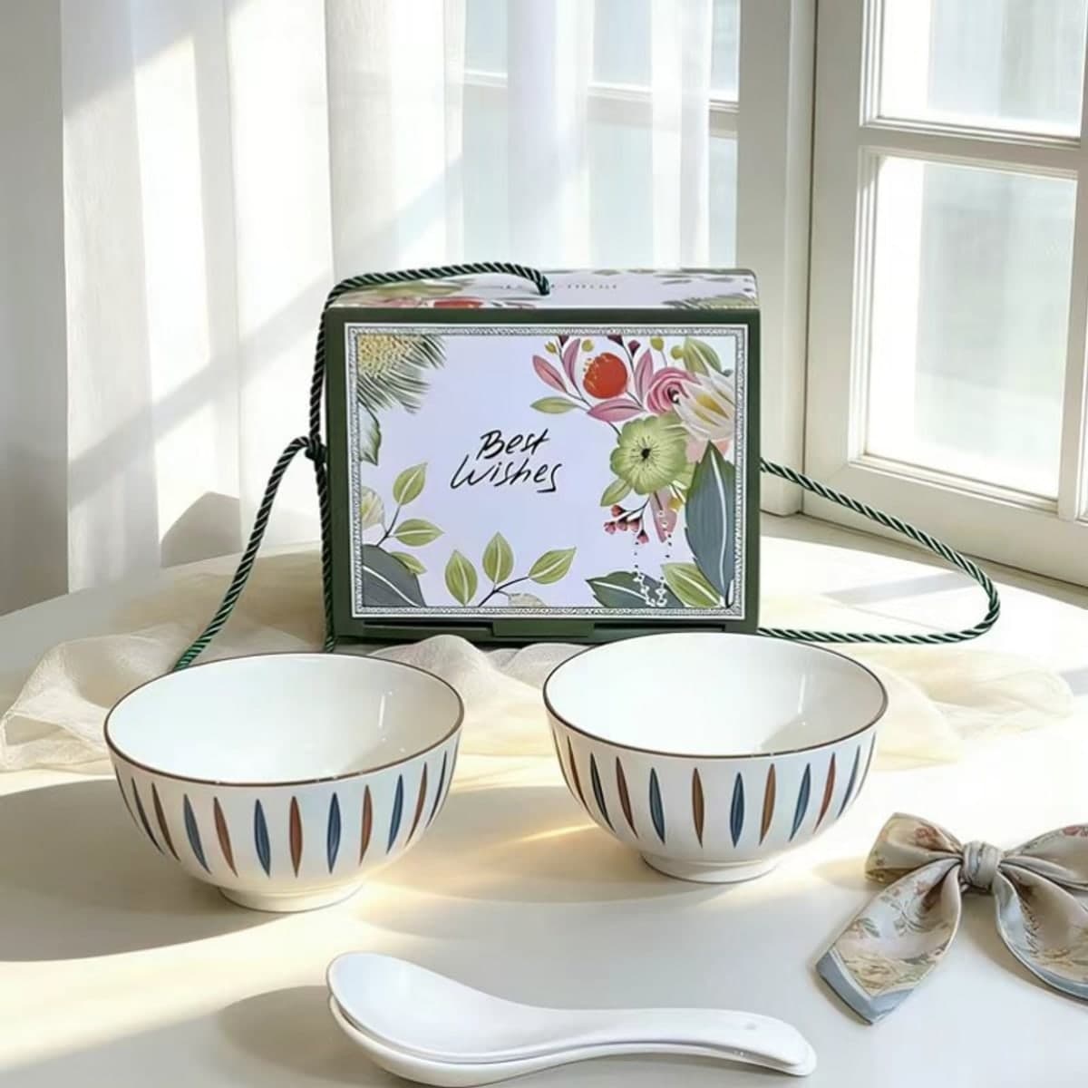 European Ceramic Bowl and Plate Gift Set detail 2