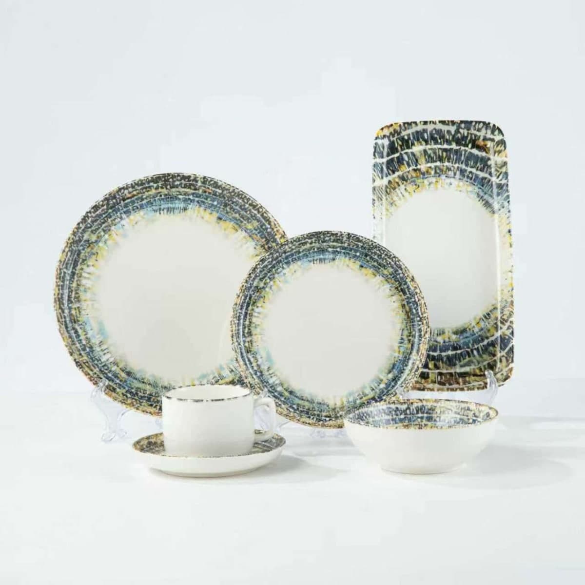 Printed Ceramic Dinnerware Set, 32 Pieces detail 2